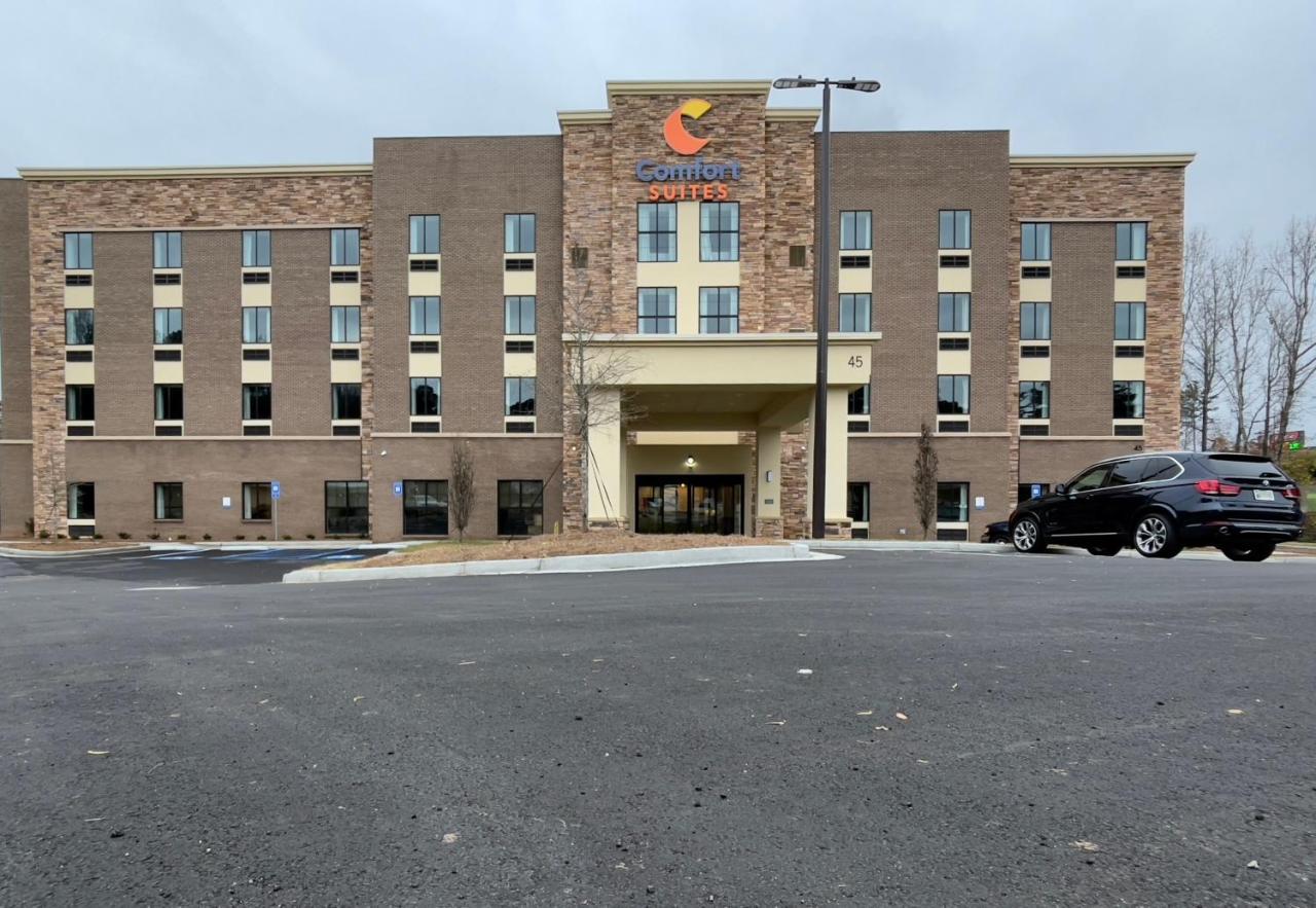 ניונאן Comfort Suites מראה חיצוני תמונה