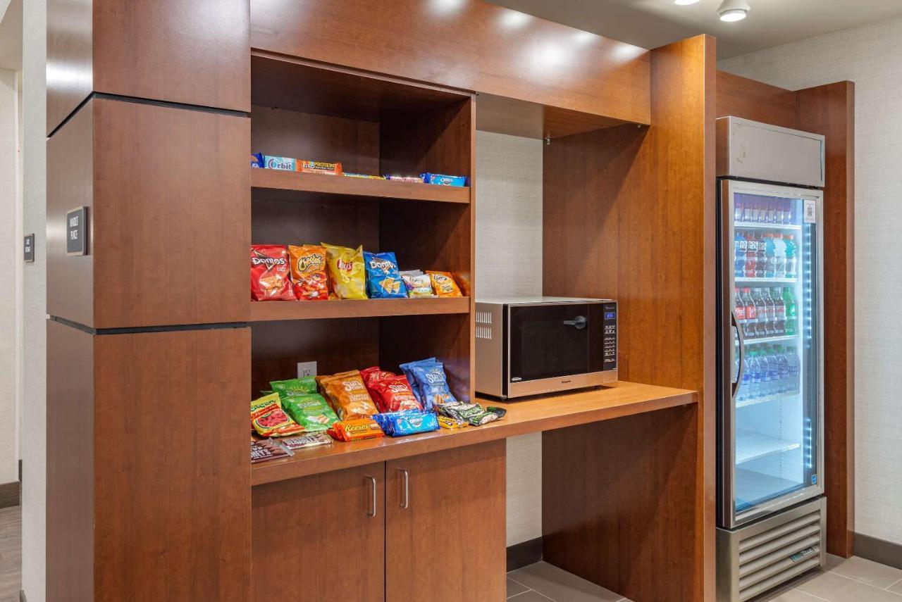 ניונאן Comfort Suites מראה חיצוני תמונה